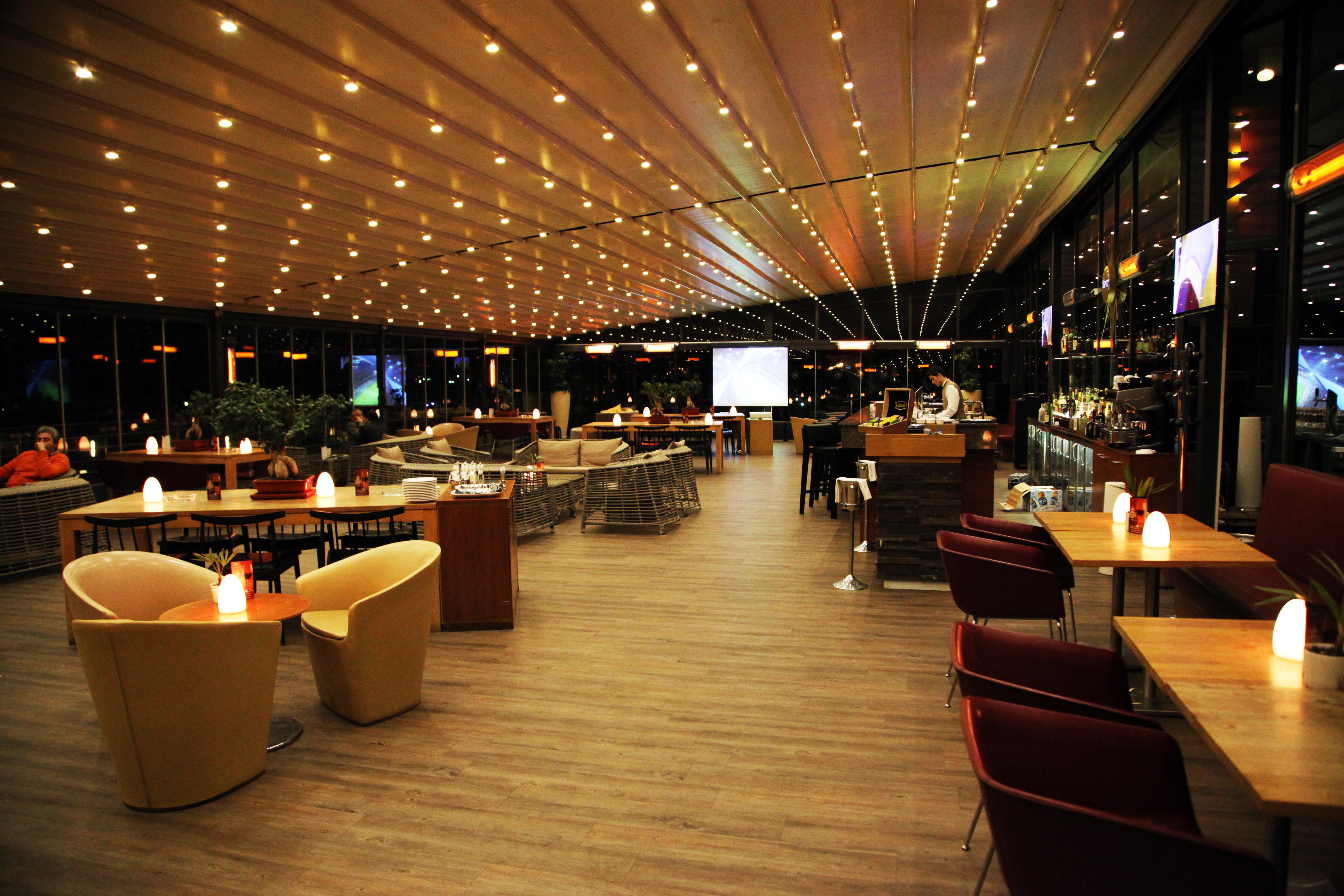 쉐라톤 이스탄불 아타코이 호텔 외부 사진 The interior of the lounge