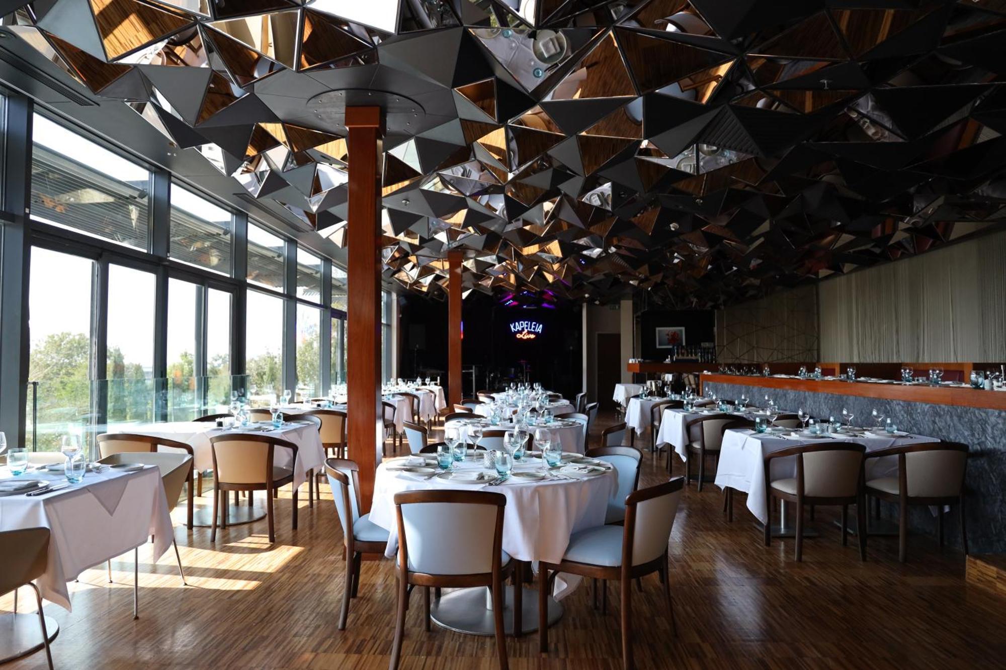 쉐라톤 이스탄불 아타코이 호텔 외부 사진 Restaurant "360"