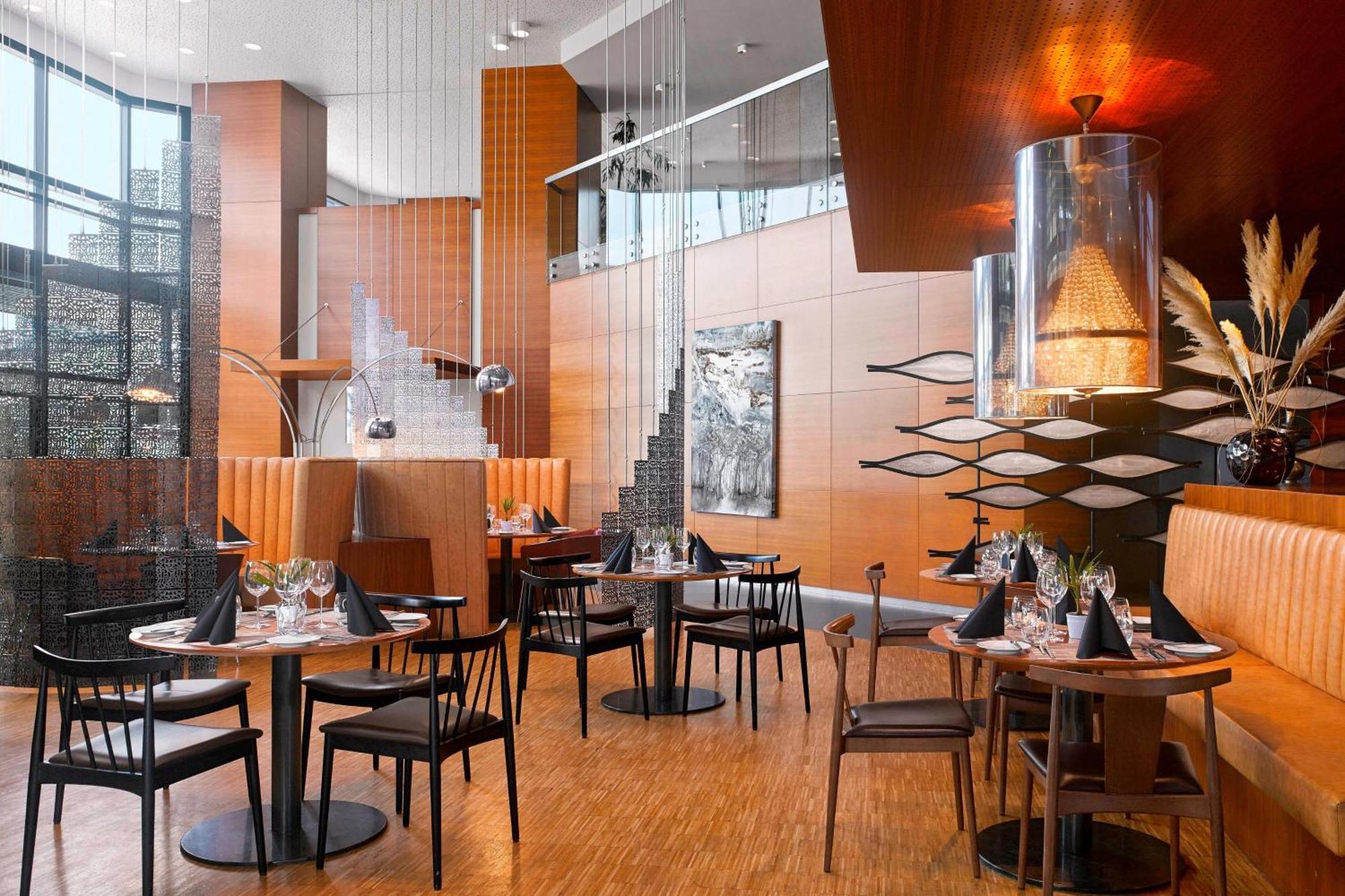 쉐라톤 이스탄불 아타코이 호텔 외부 사진 Restaurant